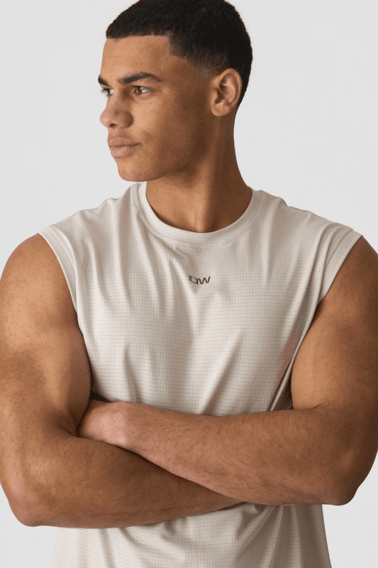 Stride Sleeveless Te