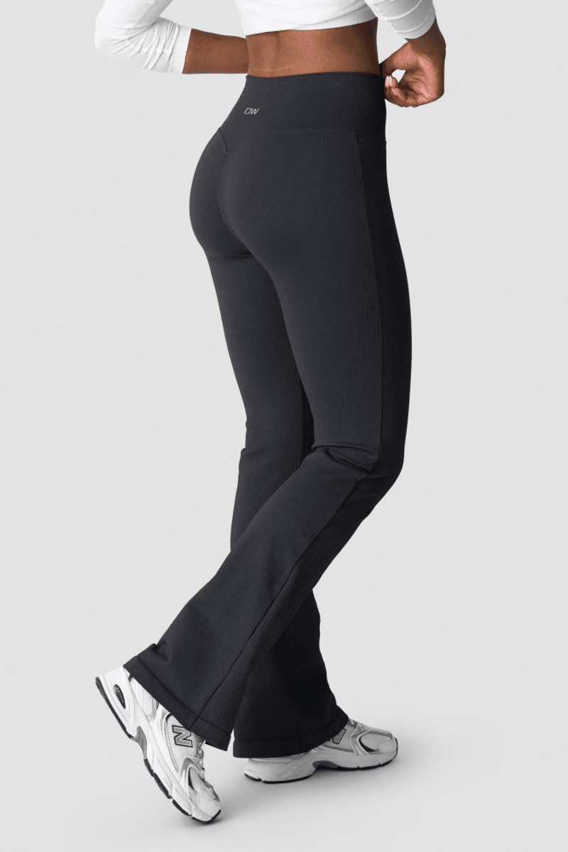 Ribbed Define Seamle